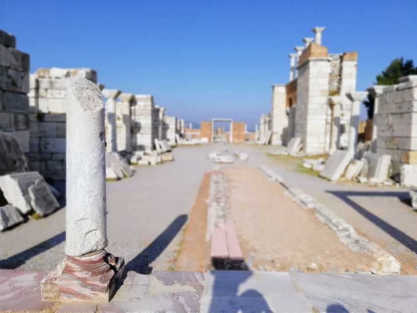 All Inclusive Private Ephesus & Mary's House Tour with LUNCH - Artemis Temple, a famous site in a small package