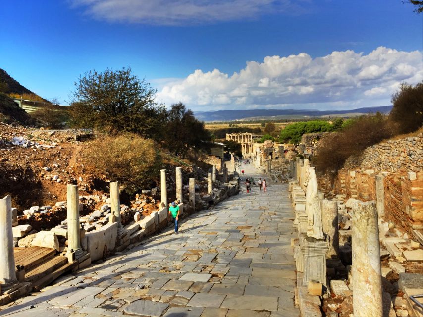 All Inclusive VIP Ephesus The House of Mary Excursion - Meeting your guide at Kusadasi port