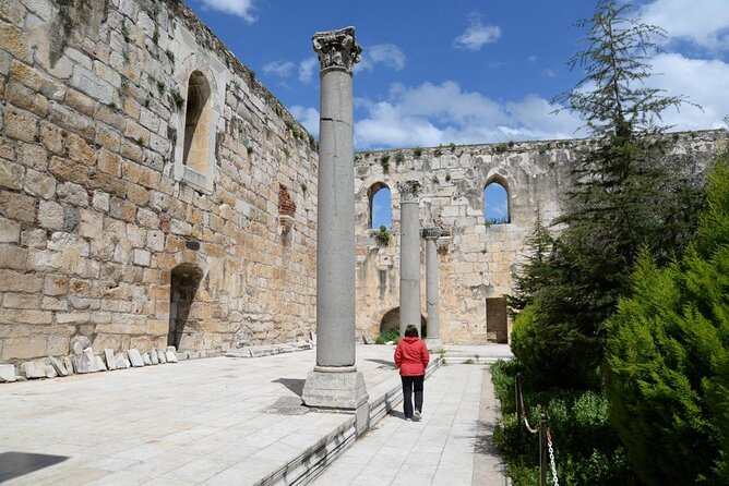 Best of Ephesus Tour From Kusadasi: Temple of Artemis, St John Basilica, Isa Bey Mosque - Small groups make the guide matter more