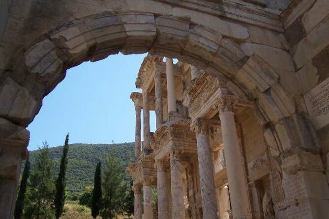Biblical Ephesus Private Tour /FOR CRUISE GUESTS /On Time Return - Walking through the Ancient City of Ephesus
