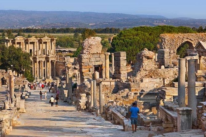 Biblical Ephesus Private Tour From Kusadasi Port - Meeting your guide at Kusadasi Port