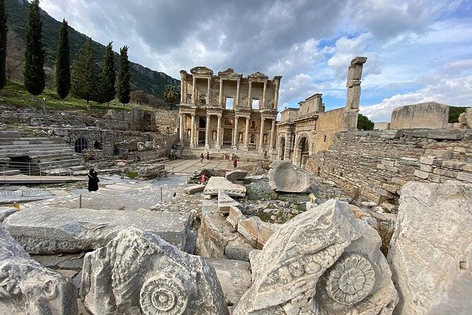 CRUISERS ONLY: Best of Ephesus Tours from Kusadasi Cruise Port - The guide makes the private format worthwhile