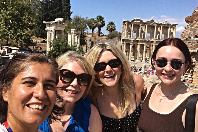 Customized Private Ephesus Tour & Farm Lunch - A Turkish farm lunch with rug weaving