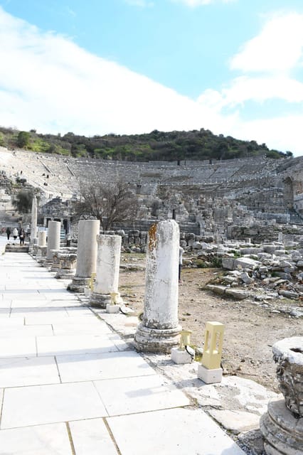 Daily Ephesus&Pamukkale Tour from Istanbul by Return Flight - Lunch Before the Road to Pamukkale