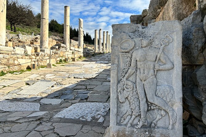 Ephesus and Virgin Mary Tour with Skip the Line, Lunch incl. - Isa Bey Mosque and a view of Turkish religious life