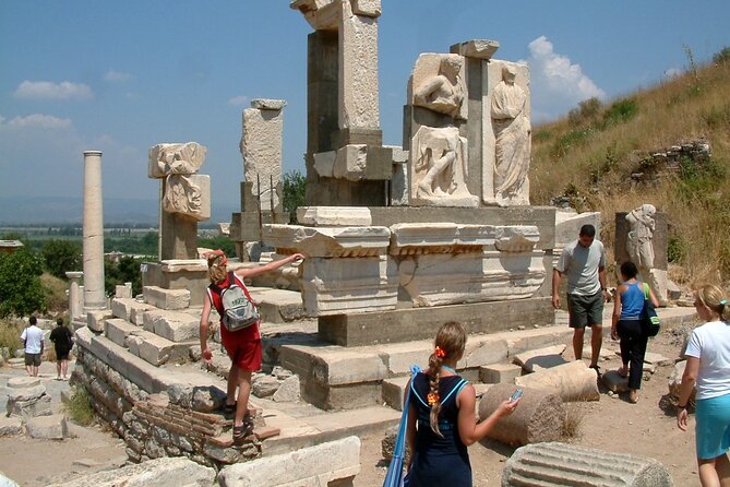 Ephesus : Express Entry From Kusadasi Port - Entering Ephesus at the upper gate