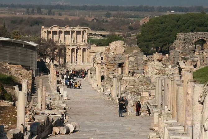Ephesus Half Day Tour From Kusadasi Port / Hotels - The Library of Celsus and Hadrian’s Gate