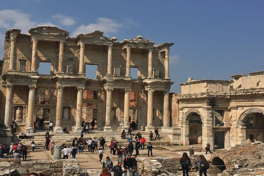 Ephesus: House of Virgin Marry & Artemis w Lunch & Ticket - The House of Virgin Mary and its quiet setting