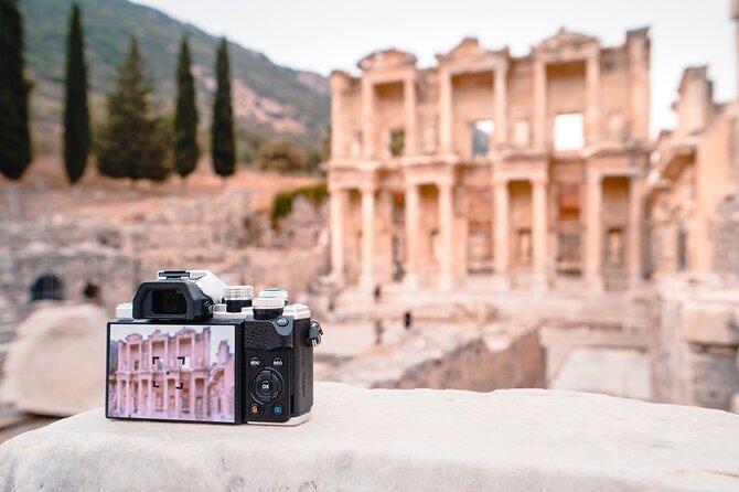 Ephesus Shoreexcursion from Kusadasi Port - Meeting your guide at Kusadasi Port