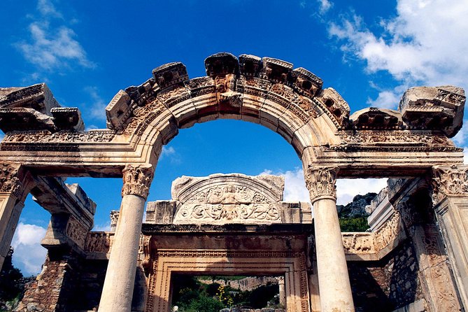 Ephesus Skip Line Tour From Kusadasi Port - Entering Ephesus through the Magnesia Gate