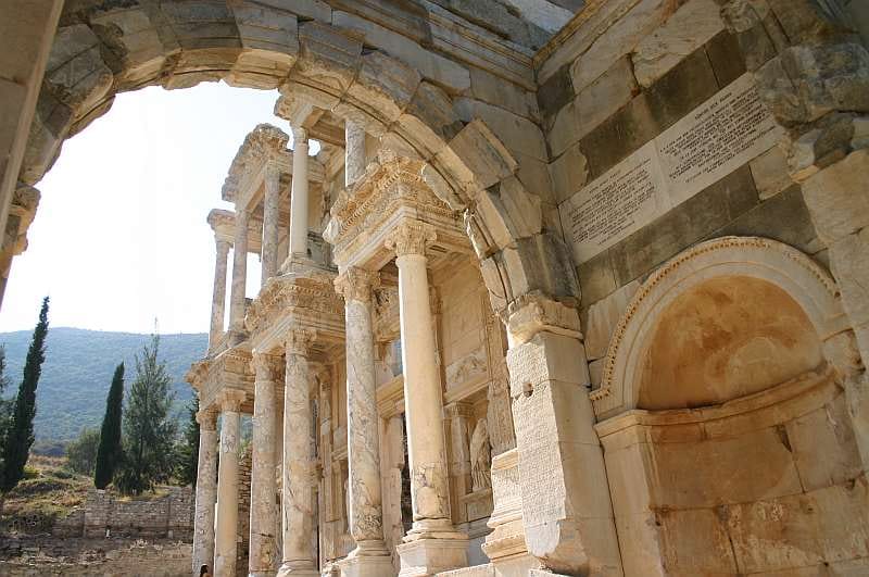 Ephesus: Small Group Tour for Cruise Passengers - Walking Ephesus from the Odeon to the Library