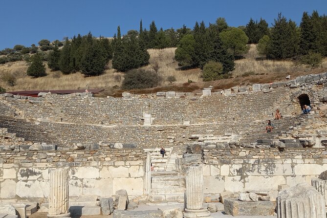 Ephesus Walking Tour - Temple of Hadrian and the central monuments