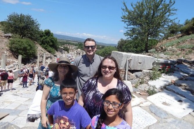 FOR CRUISE GUESTS / Archaeological Ephesus Tour from Kusadasi ( Ephesus ) Port - Meeting your guide at Kusadasi Port