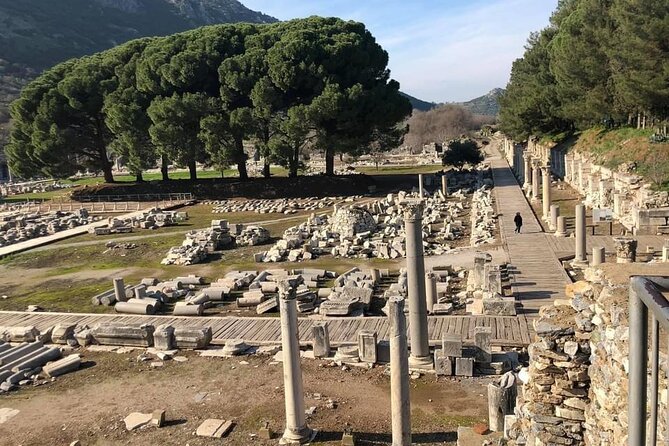 FOR CRUISERS: Best of Ephesus Tour with GUARANTEED ON-TIME RETURN - The Virgin Mary’s House and its quiet hilltop setting