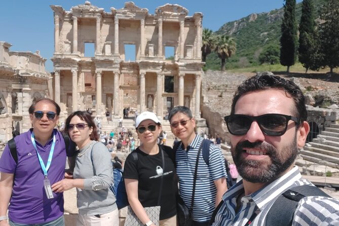 FOR CRUISERS : Ephesus Tour with Lunch - Meeting your guide at Kuşadası Port
