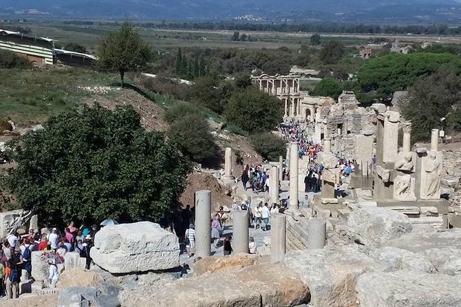 For Cruisers: Small Group EPHESUS Tour with Temple of Artemis - Lunch, group size, and what the price covers