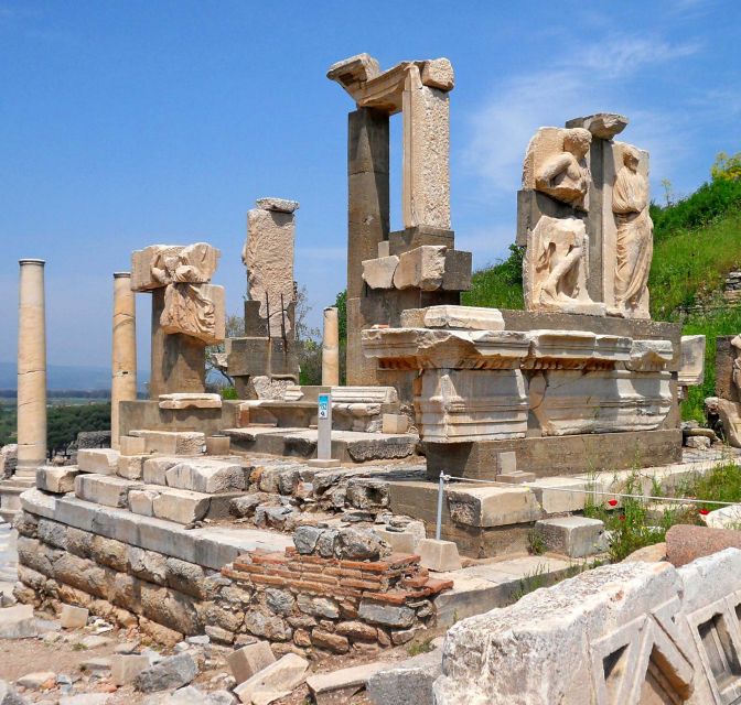 From Istanbul: 2-Day Ephesus, Pamukkale, & Hierapolis Tour - Who should book this tour?
