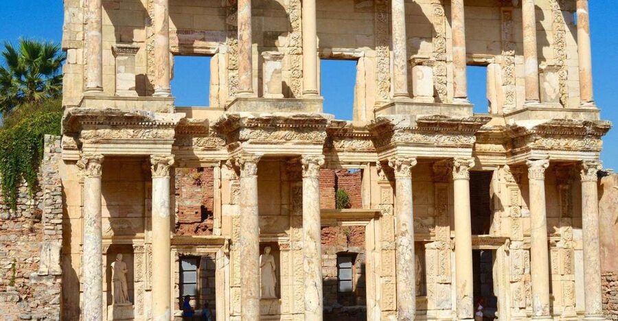 From Istanbul: 2-Day Ephesus, Pamukkale, & Hierapolis Tour - Day 1: Istanbul to Ephesus by way of Izmir