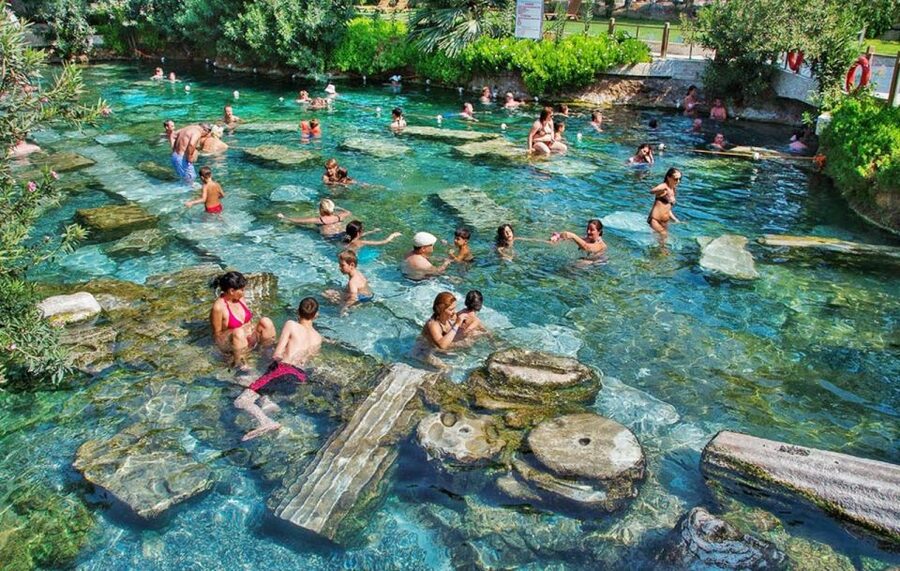 From Kusadasi and Selcuk: Pamukkale and Hiearapolis Tour - Group size, guide quality, and the return journey