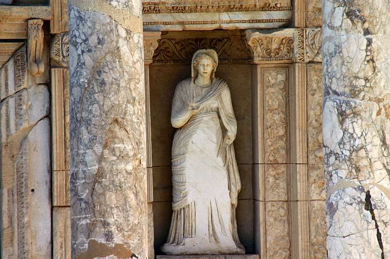 From Kusadasi or Izmir: Ephesus Private Tour - Why Ephesus deserves a full day