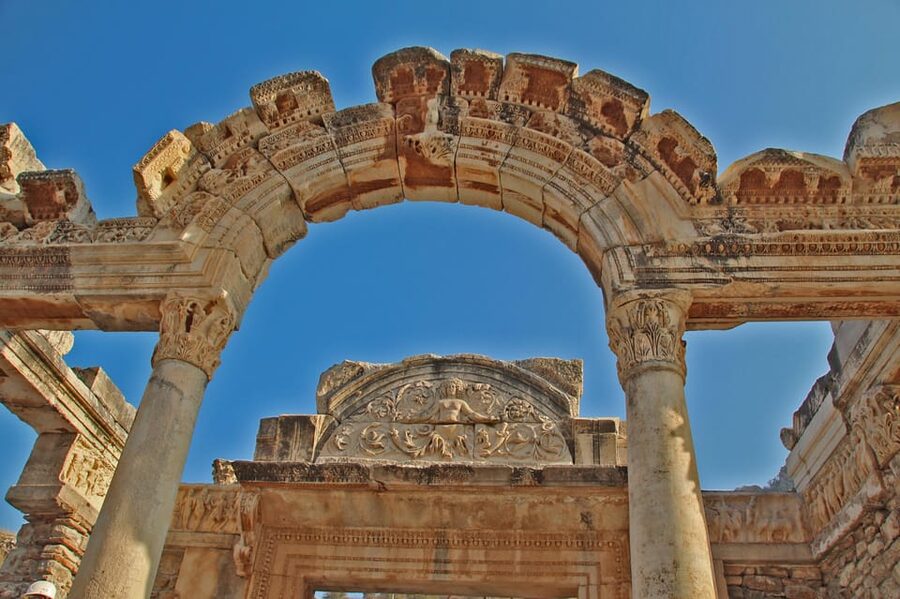 Guided Icmeler Ephesus Tour w/ Breakfast & Lunch - What the $43 price really covers