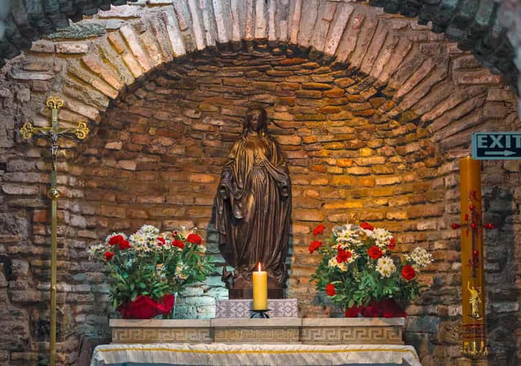 Guided Icmeler Ephesus Tour w/ Breakfast & Lunch - The road from Icmeler to Selcuk