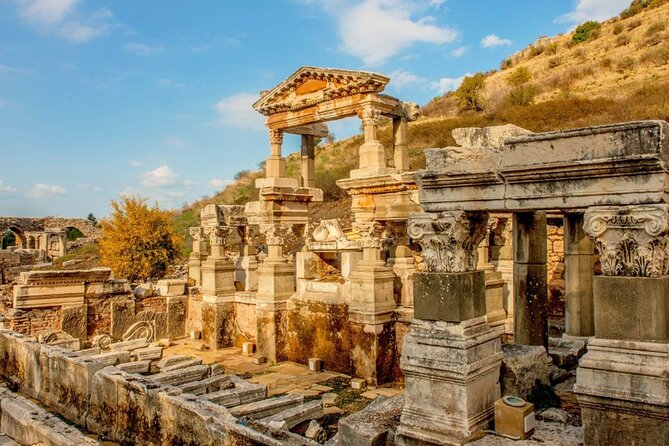 Kusadasi Ephesus Full Day Tour With Lunch & Professional Guide - Lunch in Selcuk gives the day a needed pause