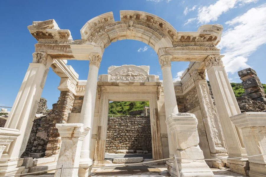 Kusadasi: Ephesus & House of Virgin Mary Fully Guided Tour - Private groups and guide quality