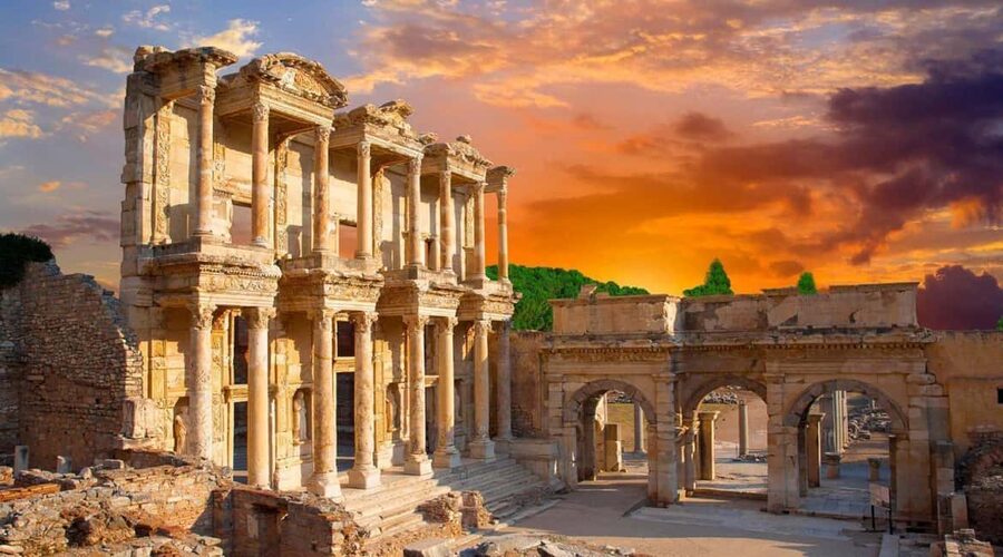 Kusadasi: Ephesus Private or Group Tour for Cruise Guests - Lunch, pottery, carpets, and the local side of the tour
