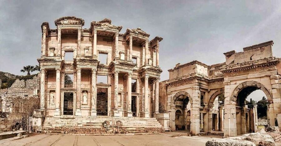 Kusadasi: Ephesus Small Group Tour - Walking through Ephesus in two hours