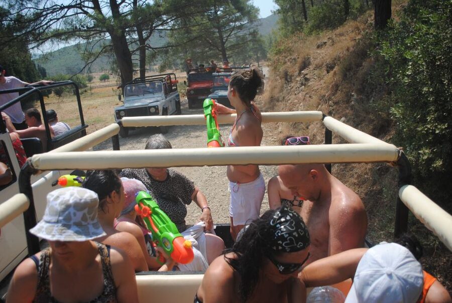 Kusadasi Jeep Safari w/ Lunch and Water Fight - Diamond Beach and Long Beach