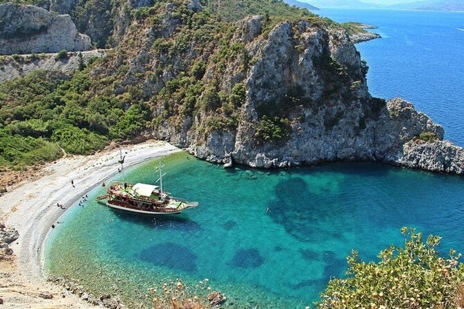 Kusadasi & National Park Boat Tours with Lunch and Transfer - Entertainment, photos, and optional activities