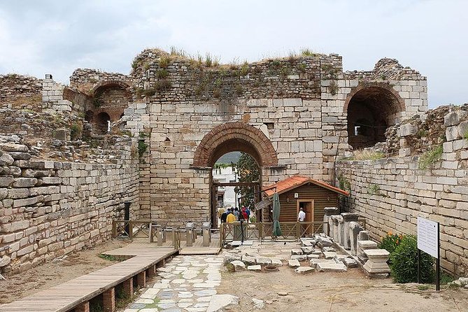 Kusadasi Shore Excursion: Private Tour to Ephesus including Basilica of St John and Temple of Artemis - The Temple of Artemis, one column and a large idea