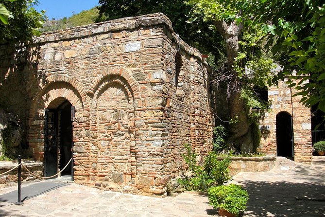 Kusadasi Shore Excursion: Private Tour to Ephesus including House of Virgin Mary and Temple of Artemis - Walking downhill through the Roman city