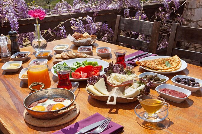 Kusadasi Shore Excursions Ephesus and Wine Tasting Tours - Şirince, fruit wines, and the final tasting