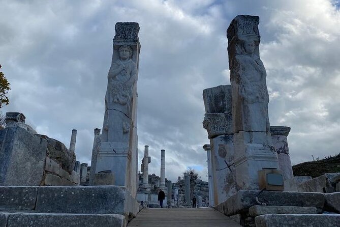 LESS Walking Tour : Private Ephesus, House of Virgin Mary, Temple - The Temple of Artemis in ten quiet minutes