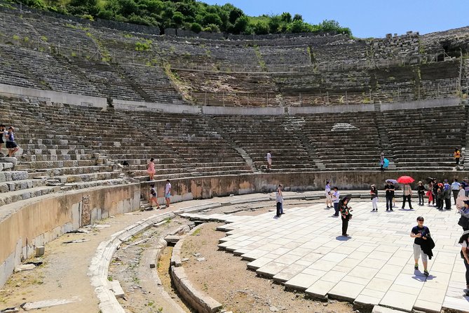 NO HIDDEN FEES : Private Ephesus, Artemission with grp. option - Meeting your guide at Kusadasi port