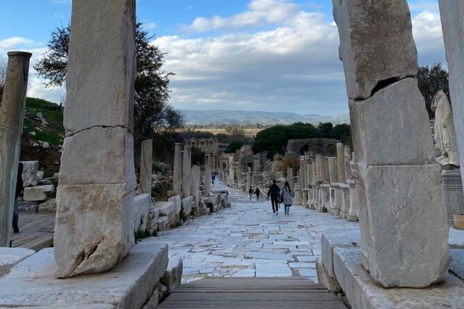 Private Ephesus and Artemis Temple Half Day Tour / On Time Return - Meeting your guide at Kusadasi Port
