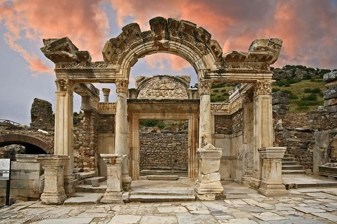 Private Ephesus &The Mary's House Tour for Cruisers(skip theline) - Lunch is generous, but tastes can vary