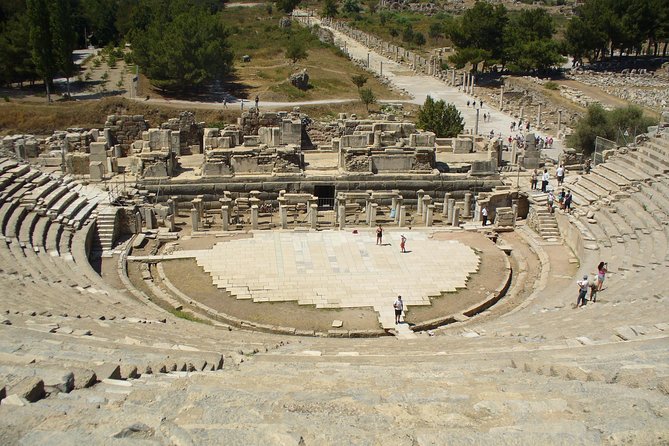 Shore Excursion 1 or 2 Day Private Tour from Kusadasi Port for Ephesus-Pergamon - Ephesus gives you the clearest Roman street scene