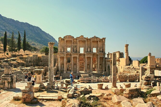 Shore Excursion 1 or 2 Day Private Tour from Kusadasi Port for Ephesus-Pergamon - Pergamon adds another ancient city, but check the clock