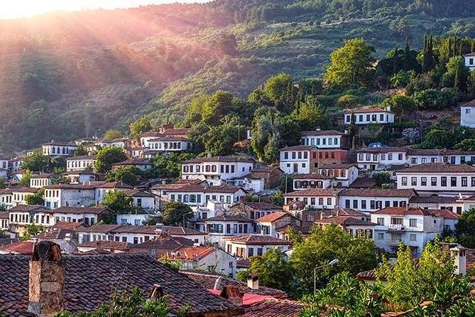 Sirince Village & Selcuk Bazaar Tour From Kusadasi - Fruit wines, olive oil, and the best things to buy