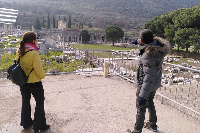 SKIP-THE-LINE: 4 Hours Ephesus Tour ONLY FOR CRUISERS from PORT - Two hours among Ephesus’s marble streets