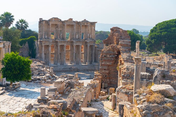 SKIP-THE-LINE: Group or Private Ephesus & Artemis Tour with LUNCH - Lunch and the carpet village show local craft
