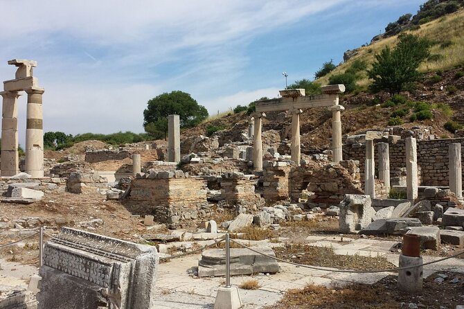SKIP THE LINE - Private Guided Ephesus Tour - Kusadasi After the Ruins