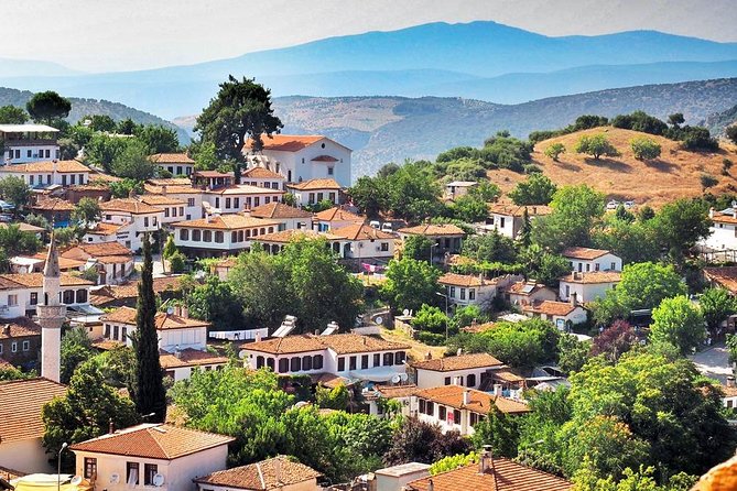 Small Group Ephesus & Sirince Village Tour From Kusadasi / Selcuk - The guide can make the difference