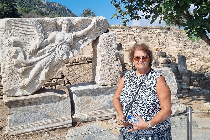Small Group(MAX 12)EPHESUS&HOUSE OF VIRGIN MARRY TOUR FORCRUISERS - What the guide adds to the visit